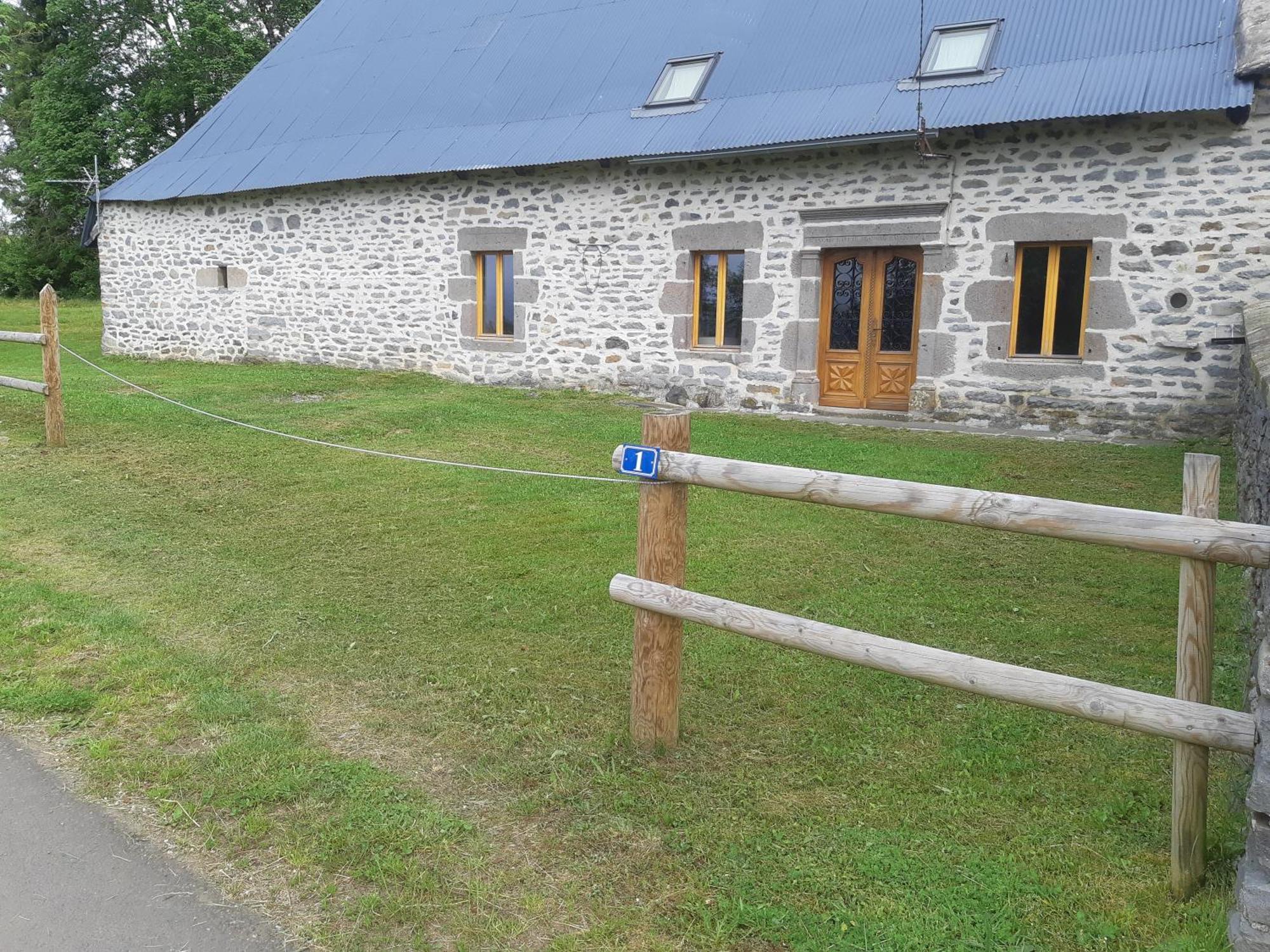Gite A La Campagne Condat  Экстерьер фото